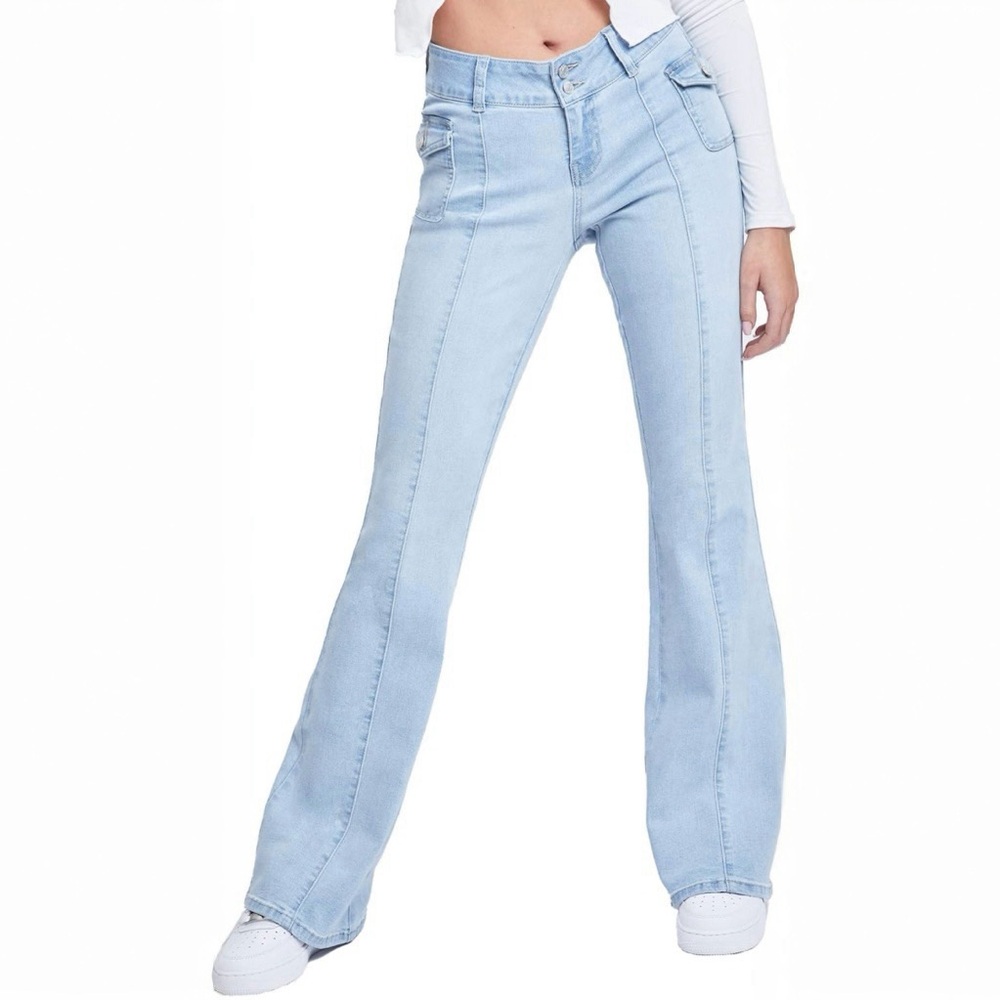 YMI Jeans Light Wash Women Flare-Leg Size 3 (26) Stretch Denim